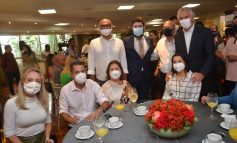 Governador de Goiás recebe Vice-presidente da ABRACE em café de manhã